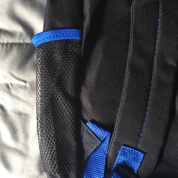 The Child 16” Backpack and Lunchbox - Picture 9 of 12